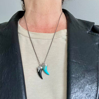 DRAPED LUCKY HORN, MED BLACK ONYX