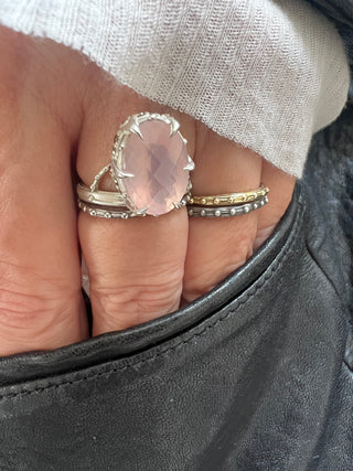 JAIPUR CROWN OFFSET OVAL, ROSE QUARTZ
