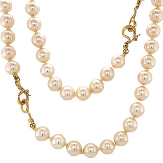 PEARLS WITH DOUBLE SNAKE CLASP