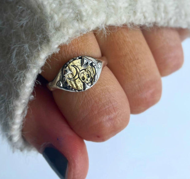 MYSTICAL MUNDO LA LUNA SIGNET