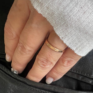 Karen Karch Everlasting Weathered 18k Rose Gold Narrow Band on hand. 