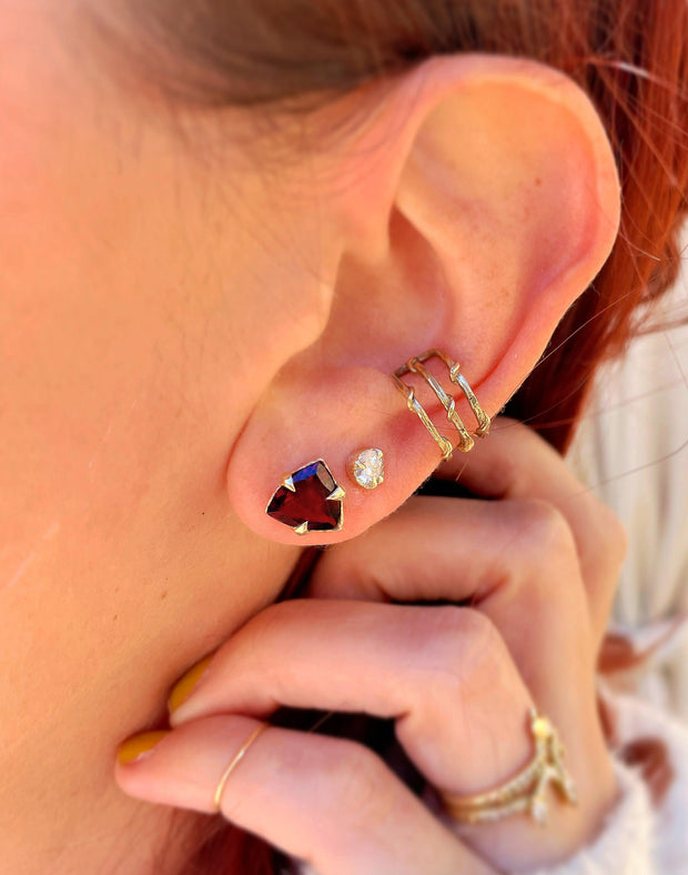 MYSTICAL STUDS, 4MM CULTURED DIAMOND
