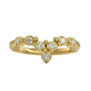 A Karen Karch Turned Out Grace Tiara Ring in 18k yellow gold featuring claw-set brilliant-cut diamonds on white background.