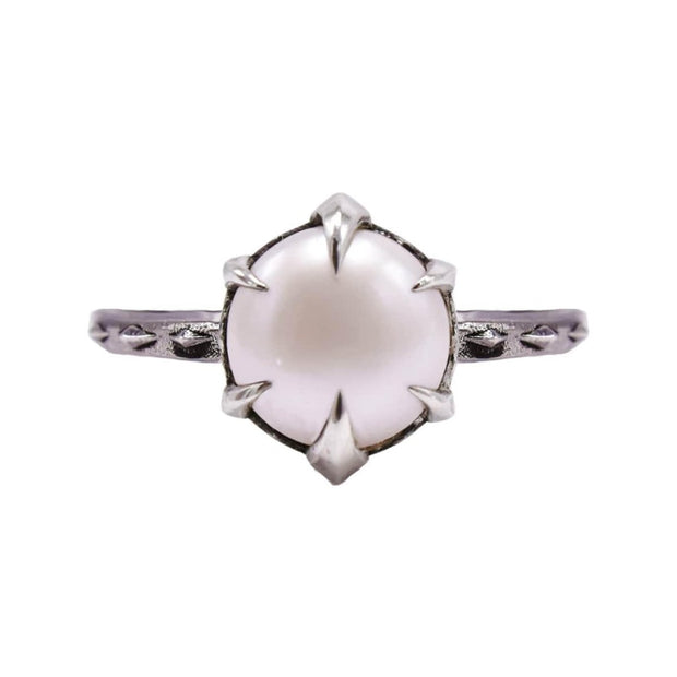 MYSTICAL CROWN SOLITAIRE, 8MM WHITE PEARL SILVER